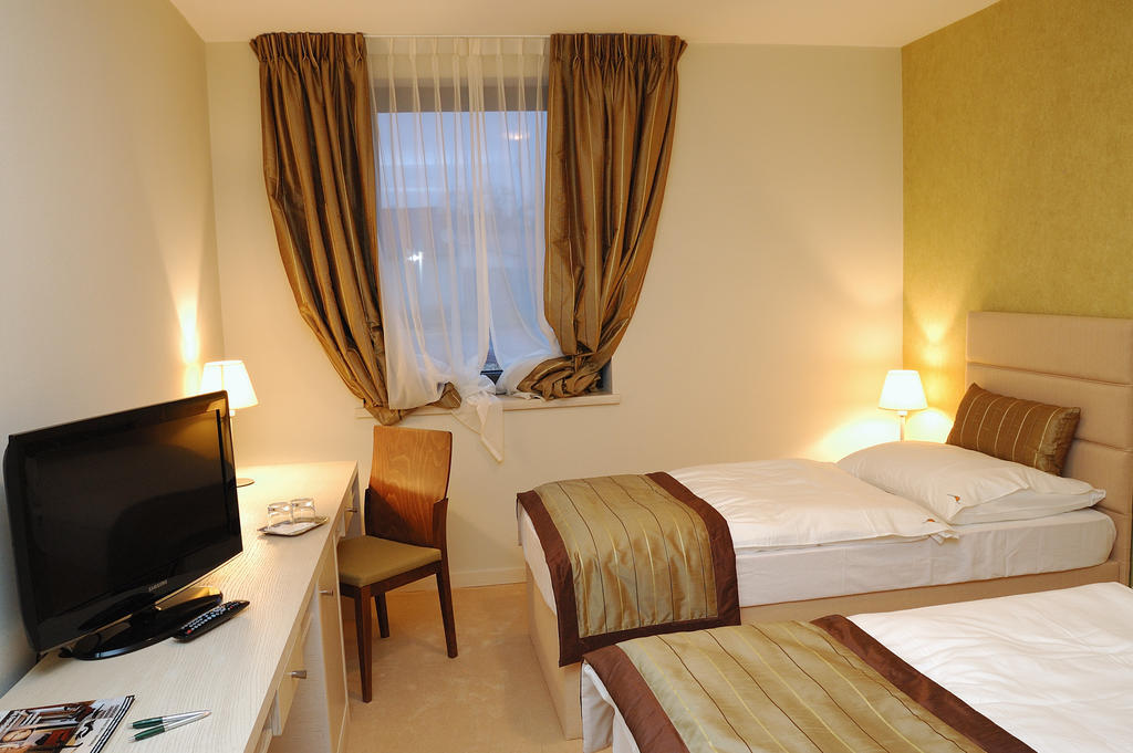 Hotel Predium Vráble Quarto foto